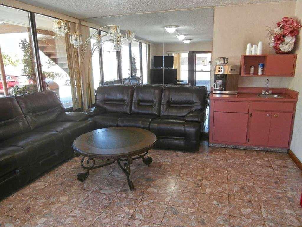 Americas Best Value Inn - Decatur Beltér fotó